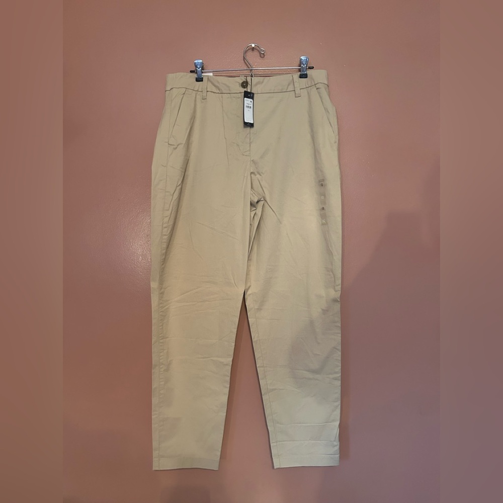TH FLEX WOMANS  TAPERED CHINO NWT SZ 12